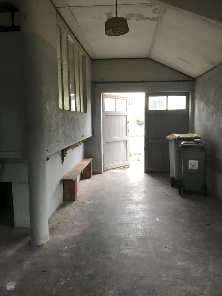 vue vers porte du garage